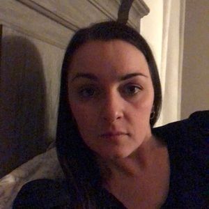 Meet your Posher, Caitlin